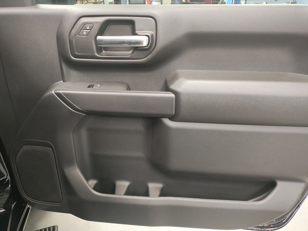 New 2025 GMC Sierra 2500 Pro w/ Convenience Package image 9