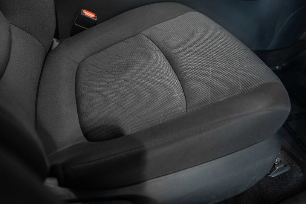 Certified 2025 Toyota RAV4 XLE AWD/4WD image 31