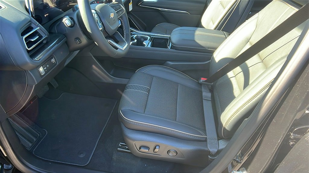 New 2026 Chevrolet Traverse High Country image 13