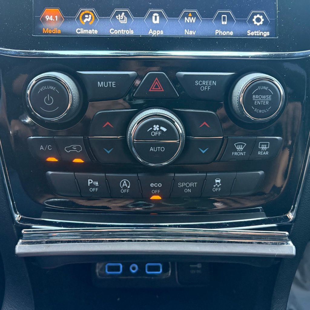 Used 2021 Jeep Grand Cherokee Laredo X RWD image 20