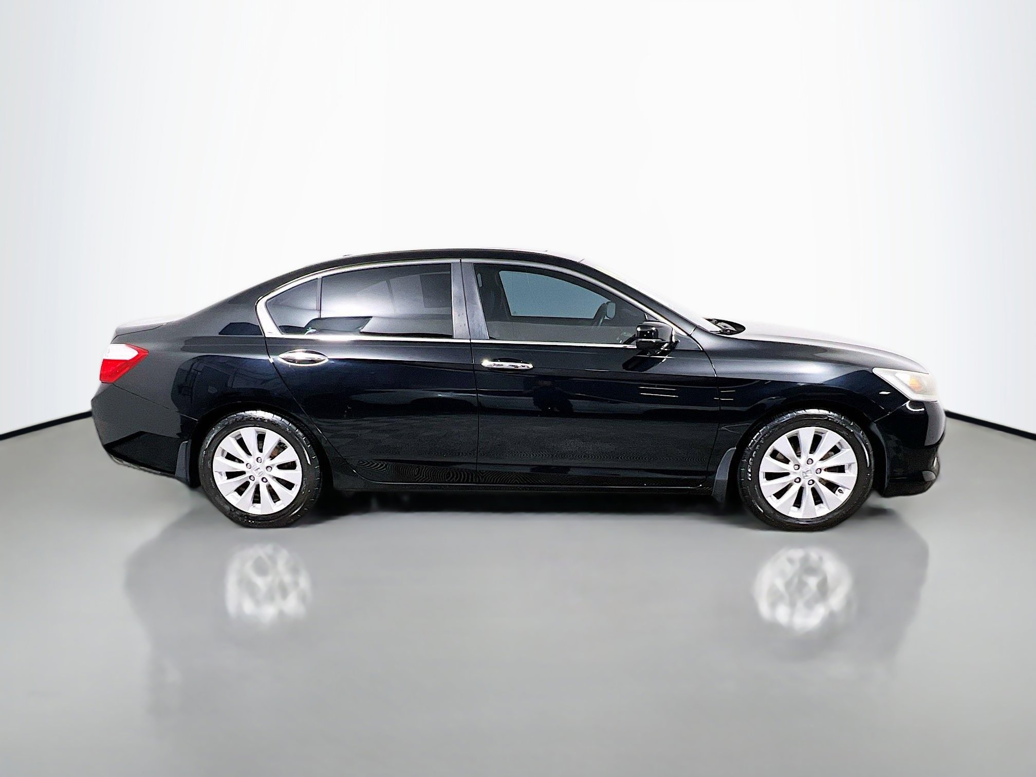 Used 2014 Honda Accord EX-L image 3