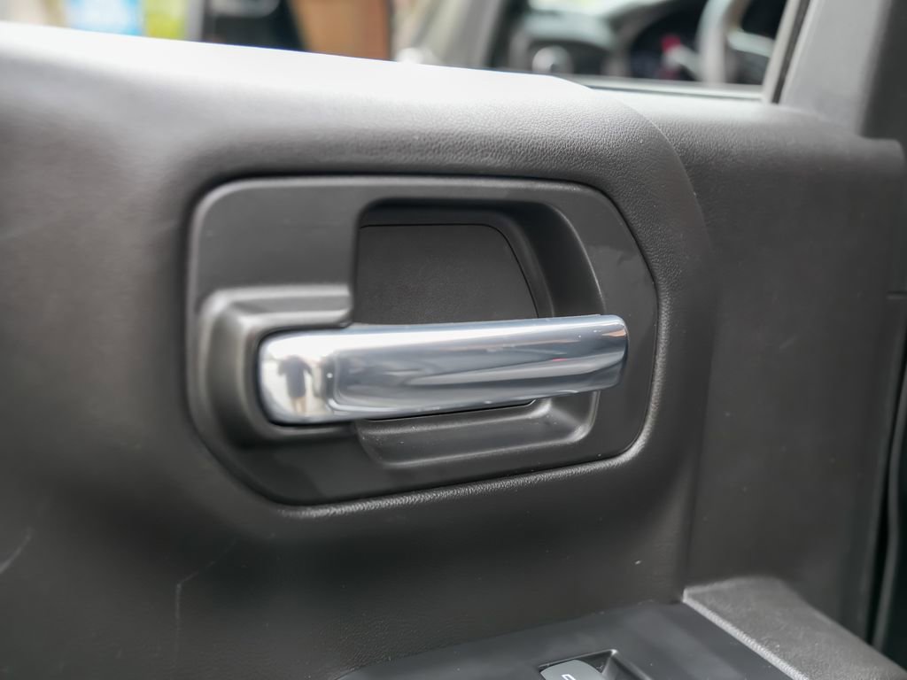 Used 2019 Chevrolet Silverado 1500 Custom Trail Boss w/ Custom Convenience Package AWD/4WD image 14