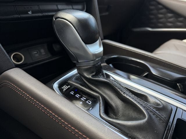 Used 2019 Hyundai Santa Fe Limited FWD image 18