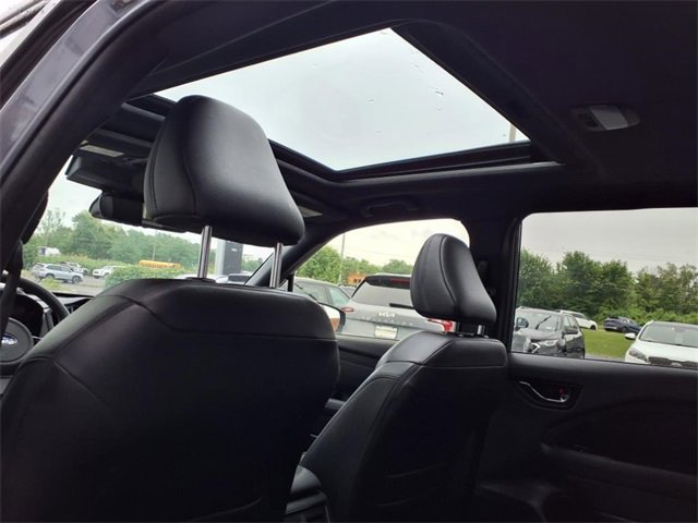 Used 2025 Subaru Forester Limited image 18