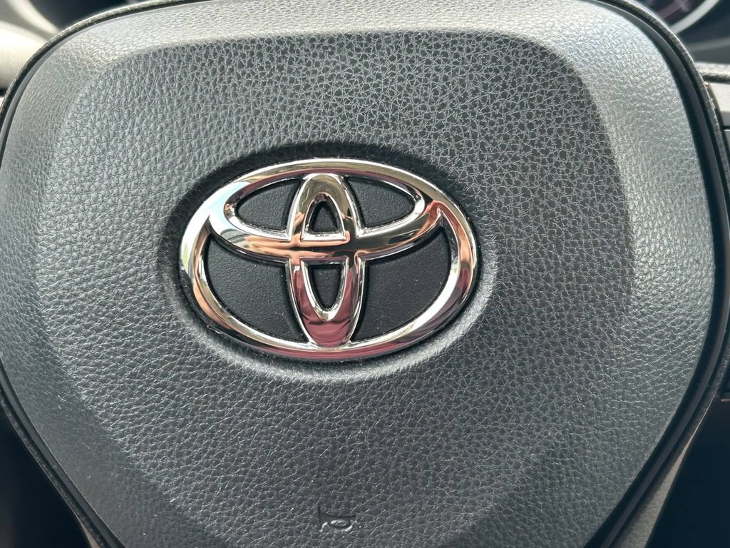 Used 2023 Toyota RAV4 LE FWD image 32
