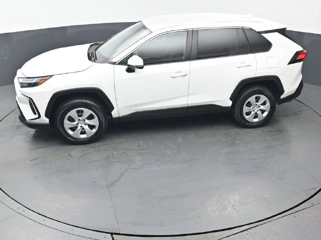 Certified 2025 Toyota RAV4 LE AWD/4WD image 35