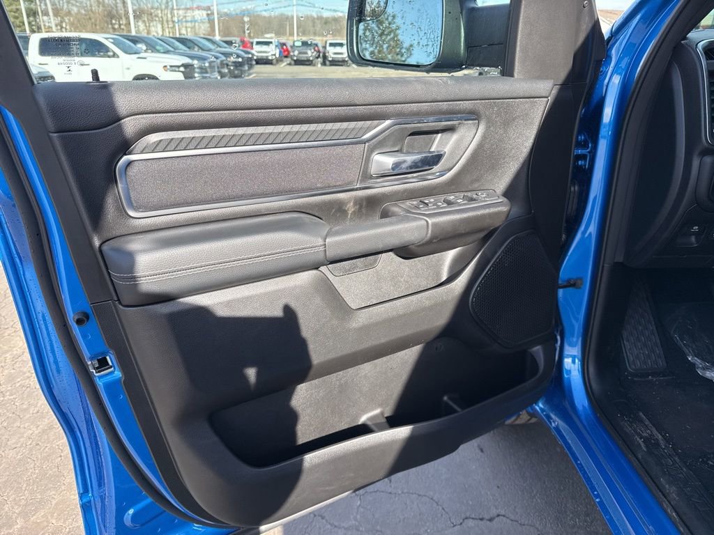 New 2026 RAM 1500 4x4 Crew Cab image 25