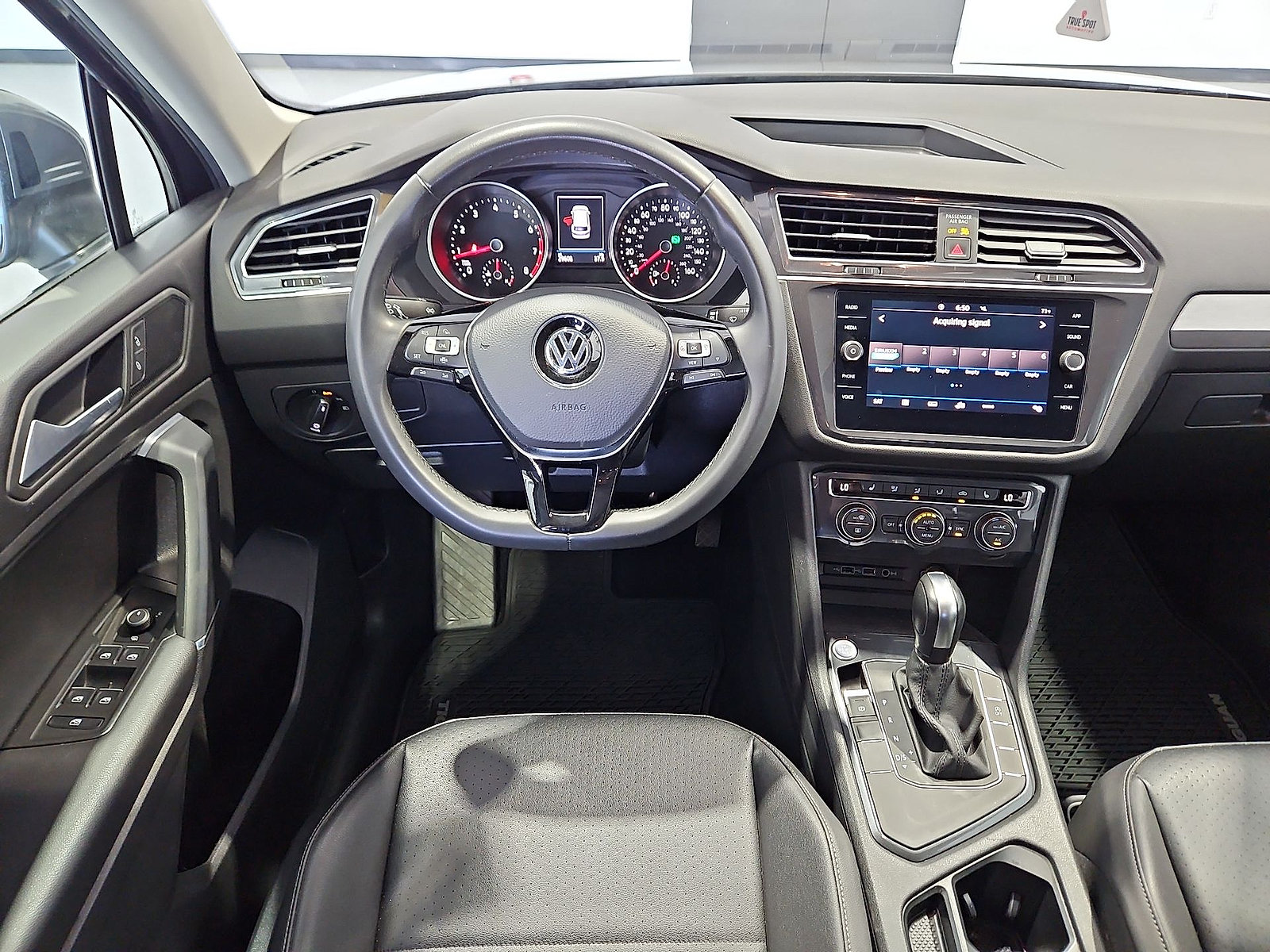 Certified 2020 Volkswagen Tiguan SE FWD image 13