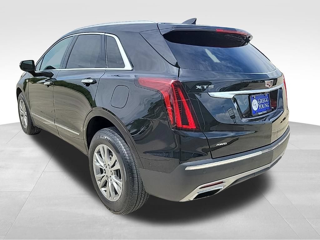 Used 2022 Cadillac XT5 Premium Luxury w/ Technology Package AWD/4WD image 4