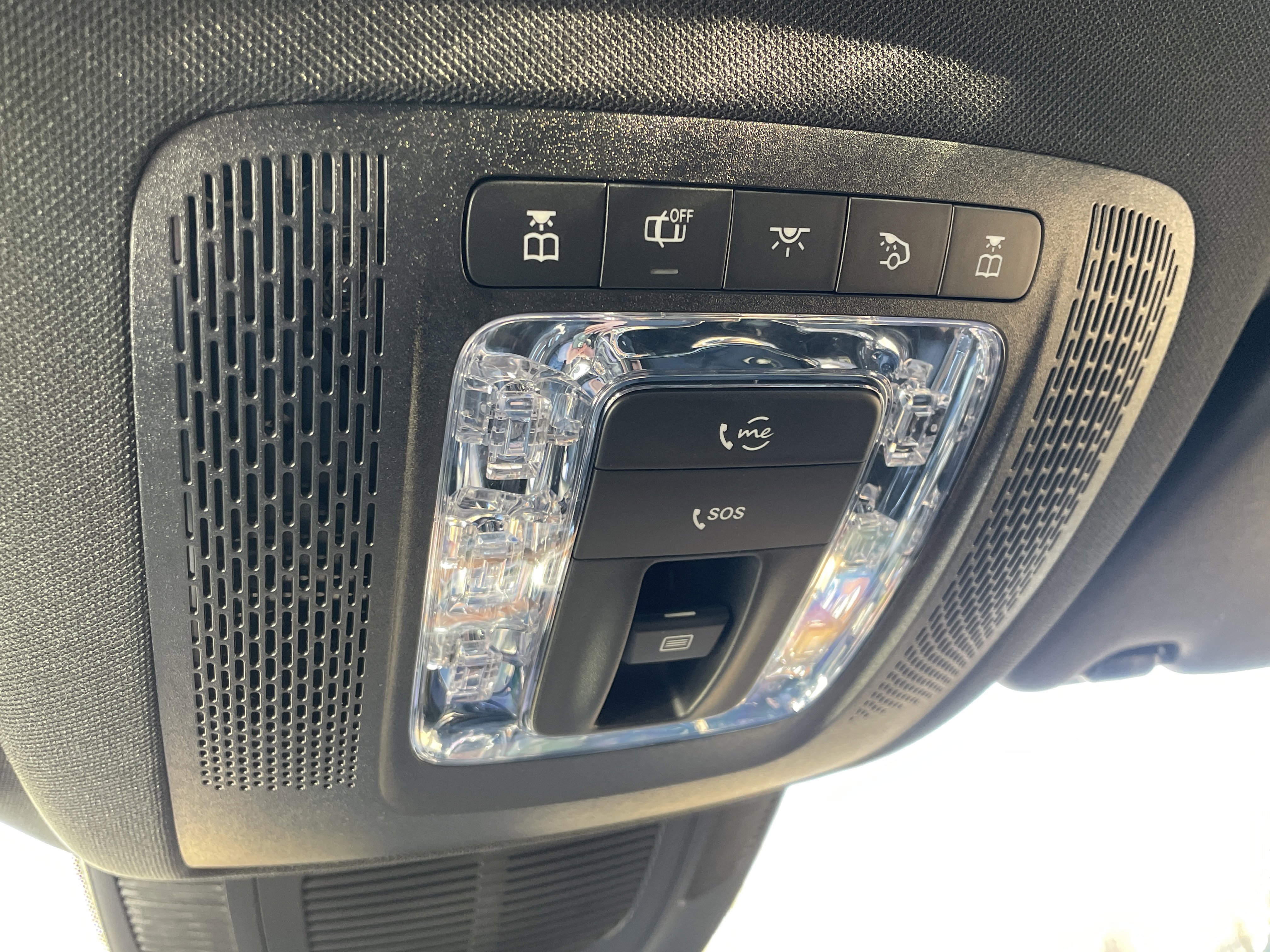 Certified 2025 Mercedes-Benz GLS 450 4MATIC image 39