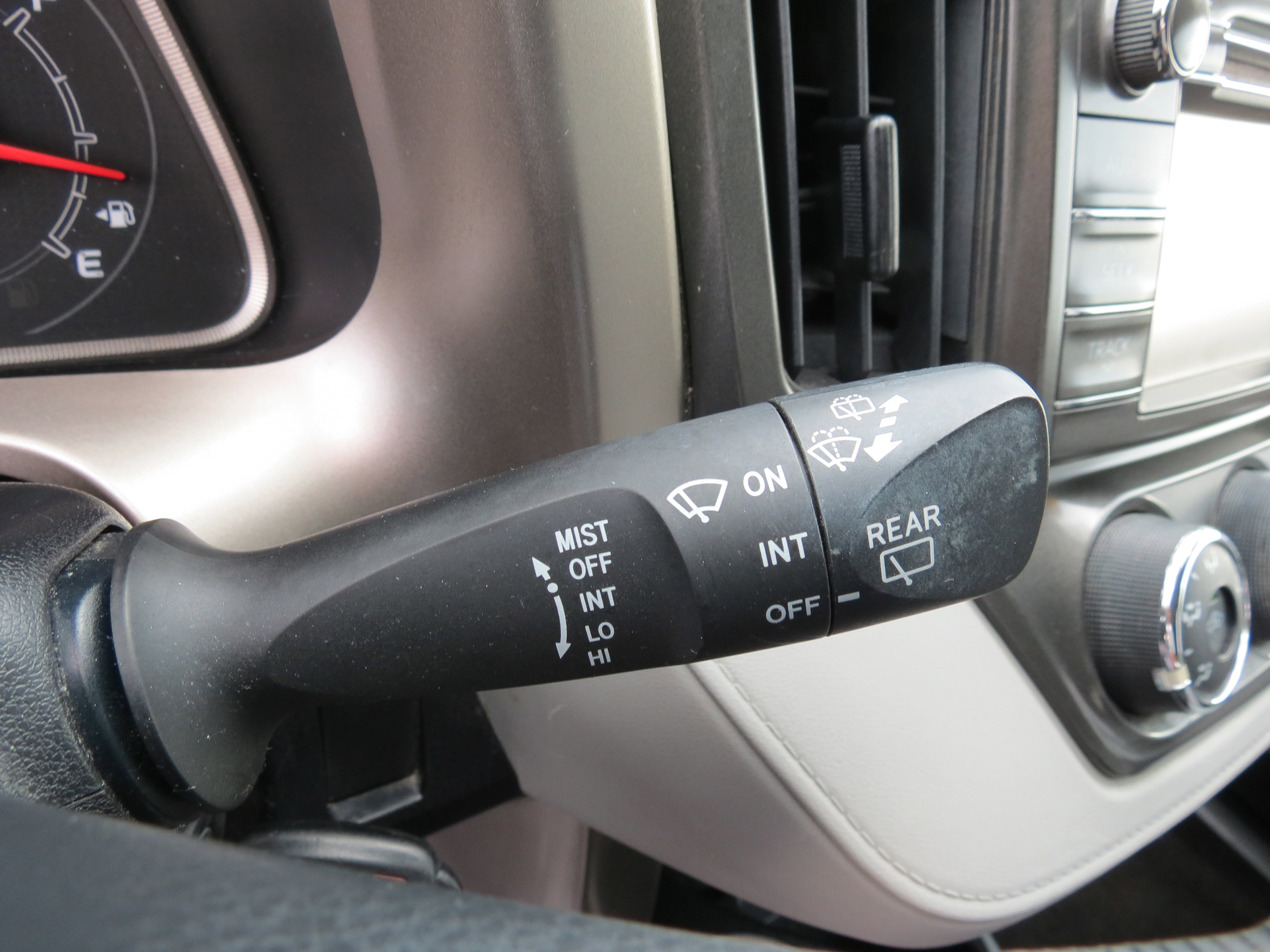 Used 2013 Toyota RAV4 LE FWD image 15