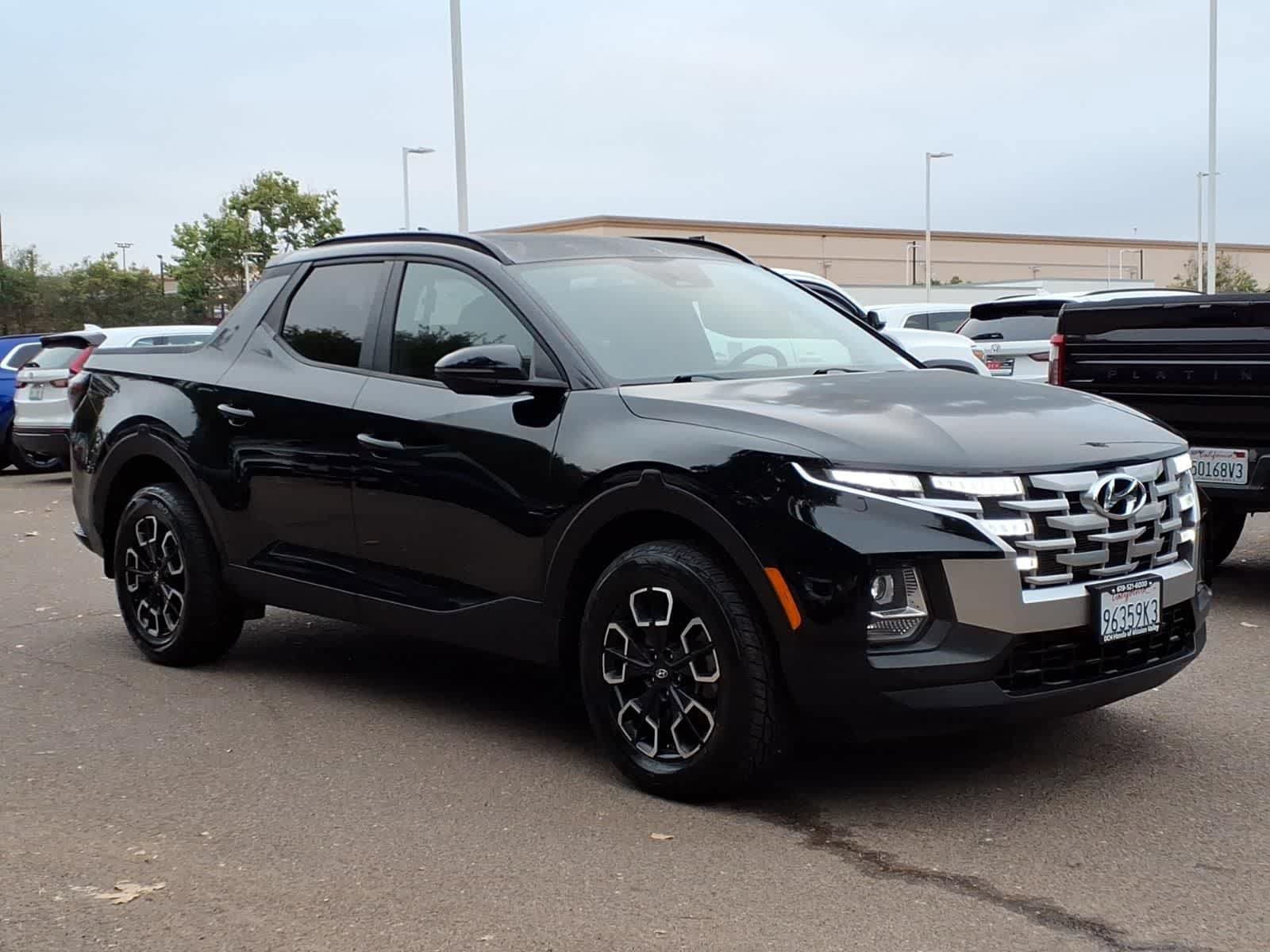 Used 2022 Hyundai Santa Cruz SEL w/ Activity Package AWD/4WD image 3