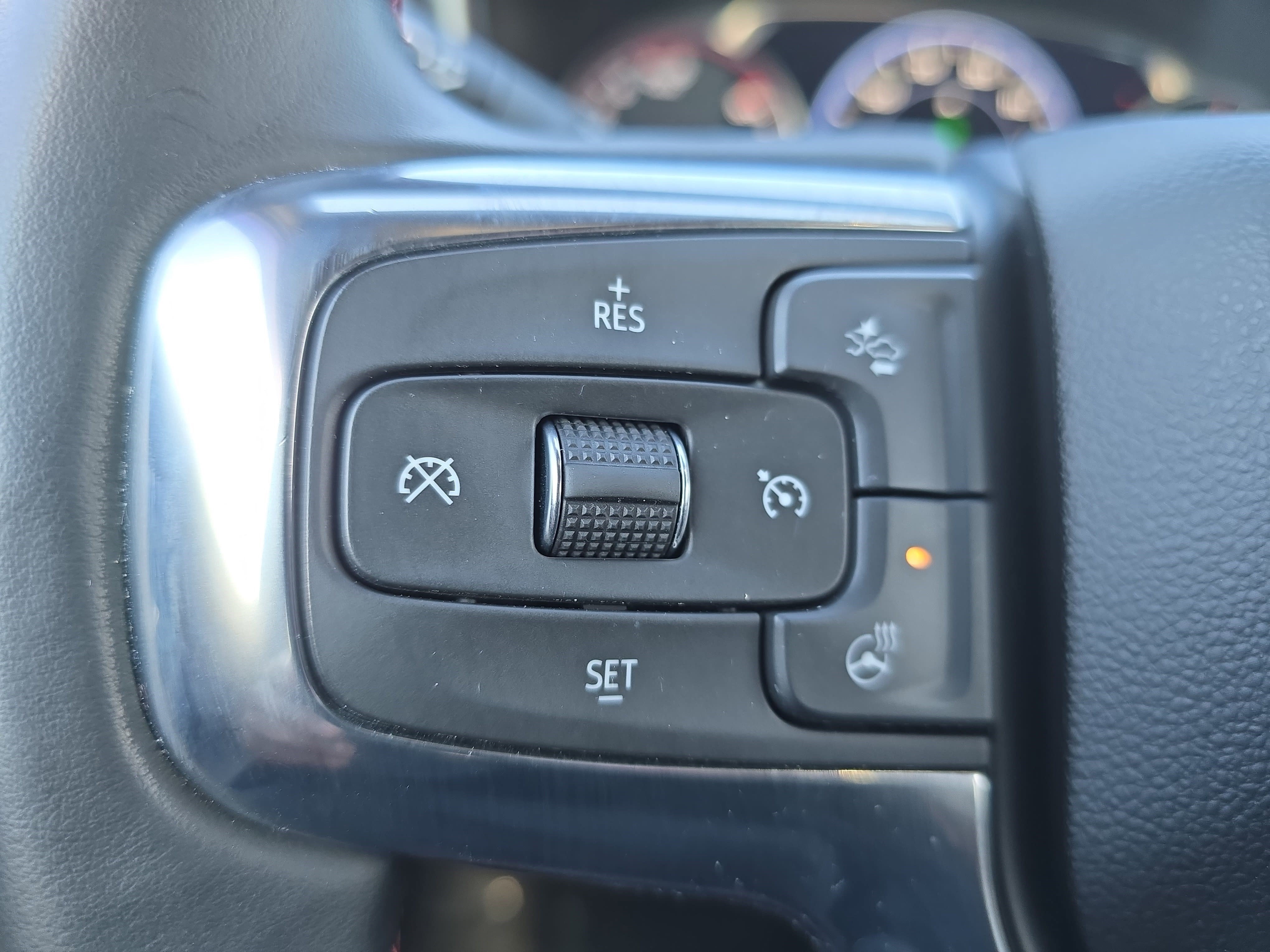 Used 2023 Chevrolet Blazer RS w/ Enhanced Convenience Package image 17