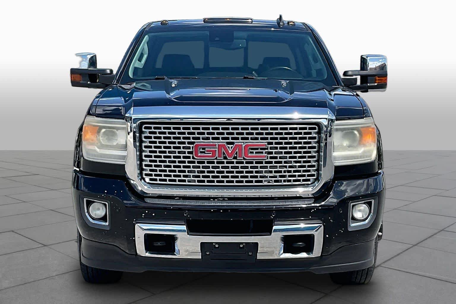 Used 2016 GMC Sierra 3500 Denali w/ Duramax Plus Package AWD/4WD image 4