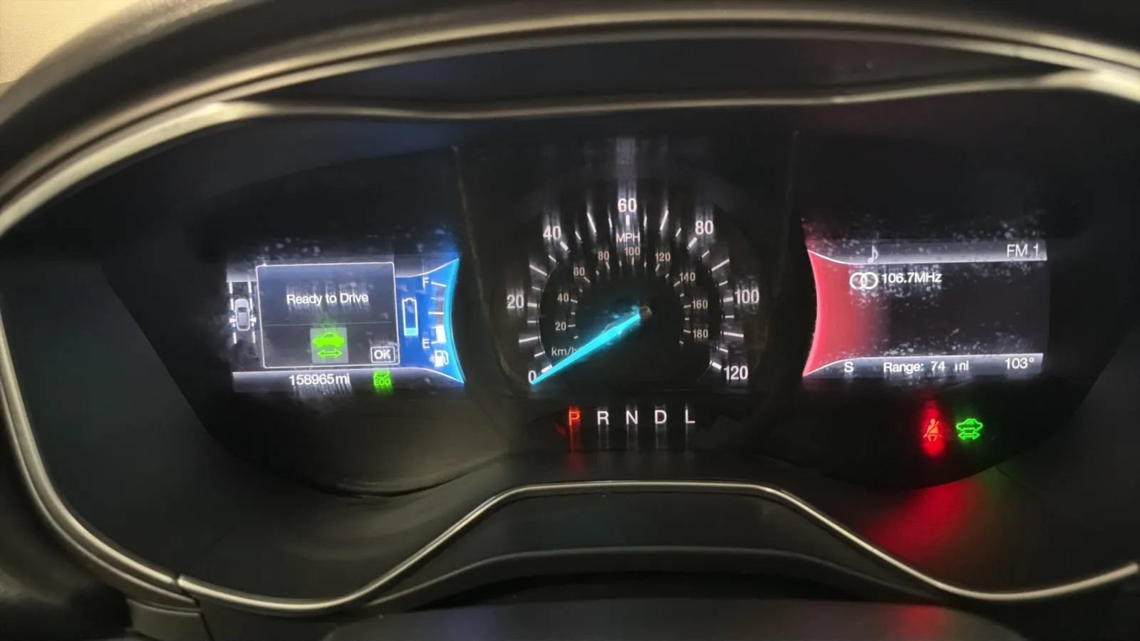 Used 2017 Ford Fusion SE w/ Equipment Group 602A FWD image 12