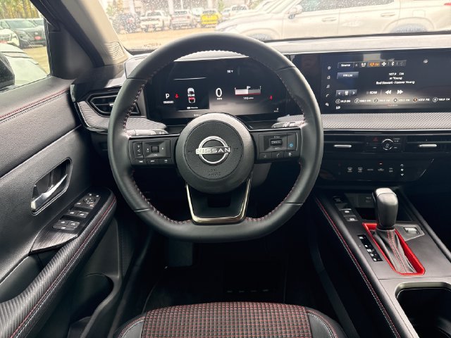 Certified 2025 Nissan Kicks SR w/ Illumination Package FWD image 14