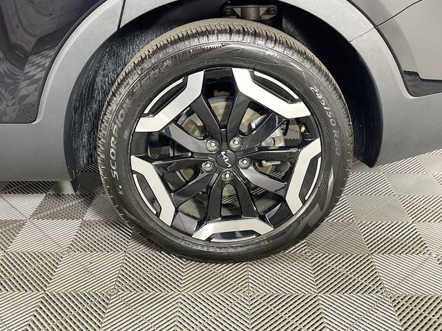 Used 2024 Kia Telluride EX w/ EX Captain's Chair Package image 35