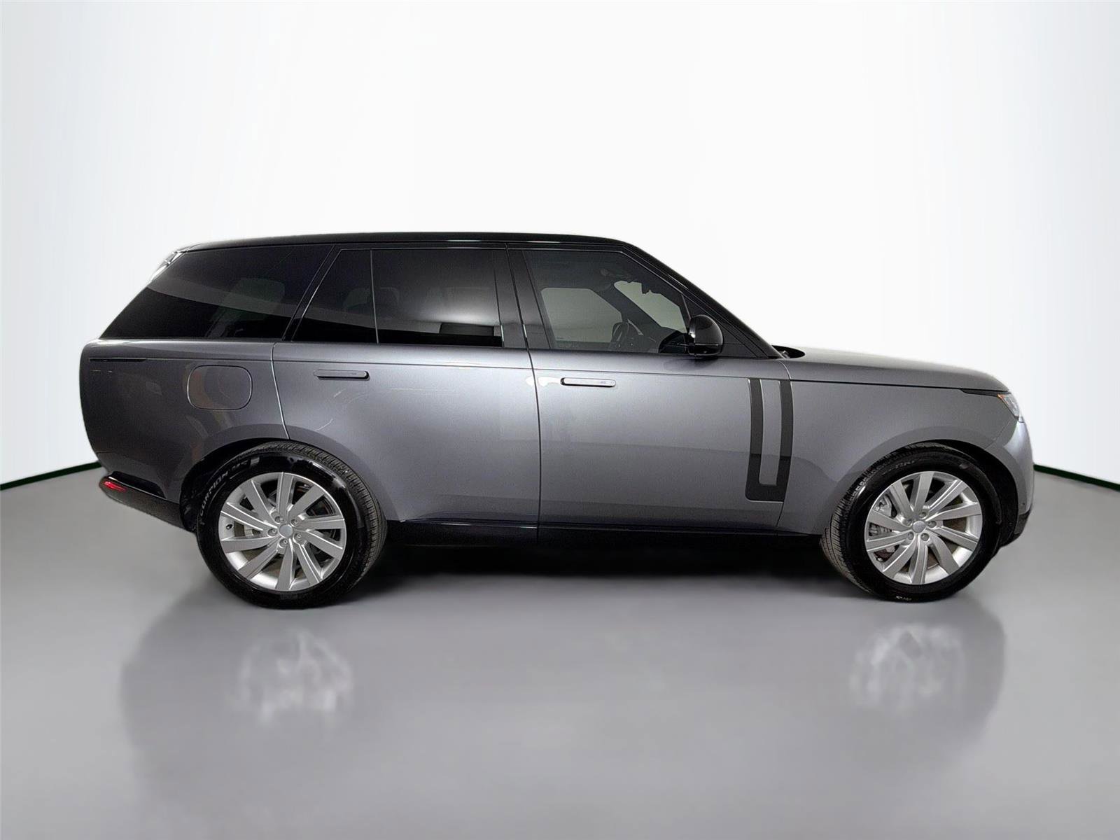 New 2025 Land Rover Range Rover SE AWD/4WD image 4