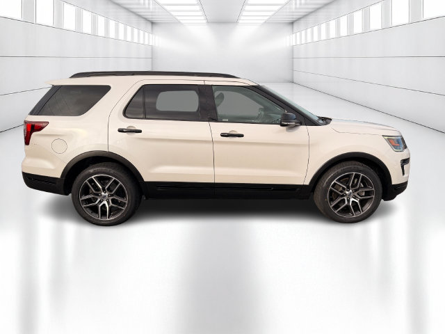 Used 2018 Ford Explorer Sport w/ Equipment Group 401A AWD/4WD image 4