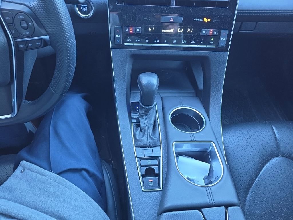 Used 2022 Toyota Avalon Limited w/ Advanced Safety Package image 26