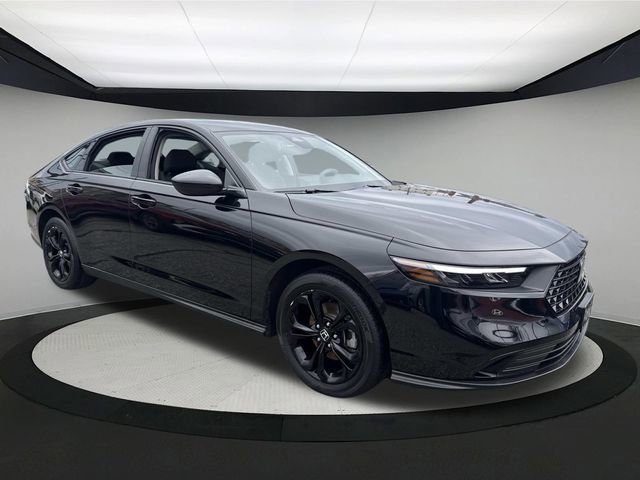 Used 2025 Honda Accord SE image 3