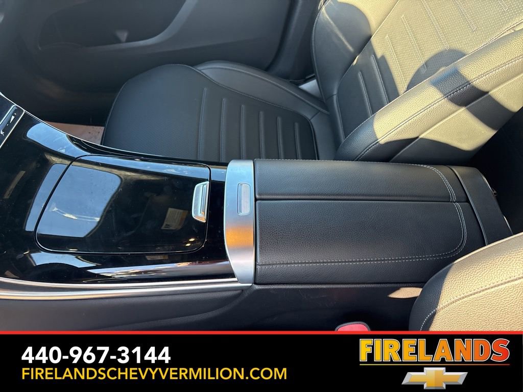 Used 2023 Mercedes-Benz GLC 300 4MATIC image 29