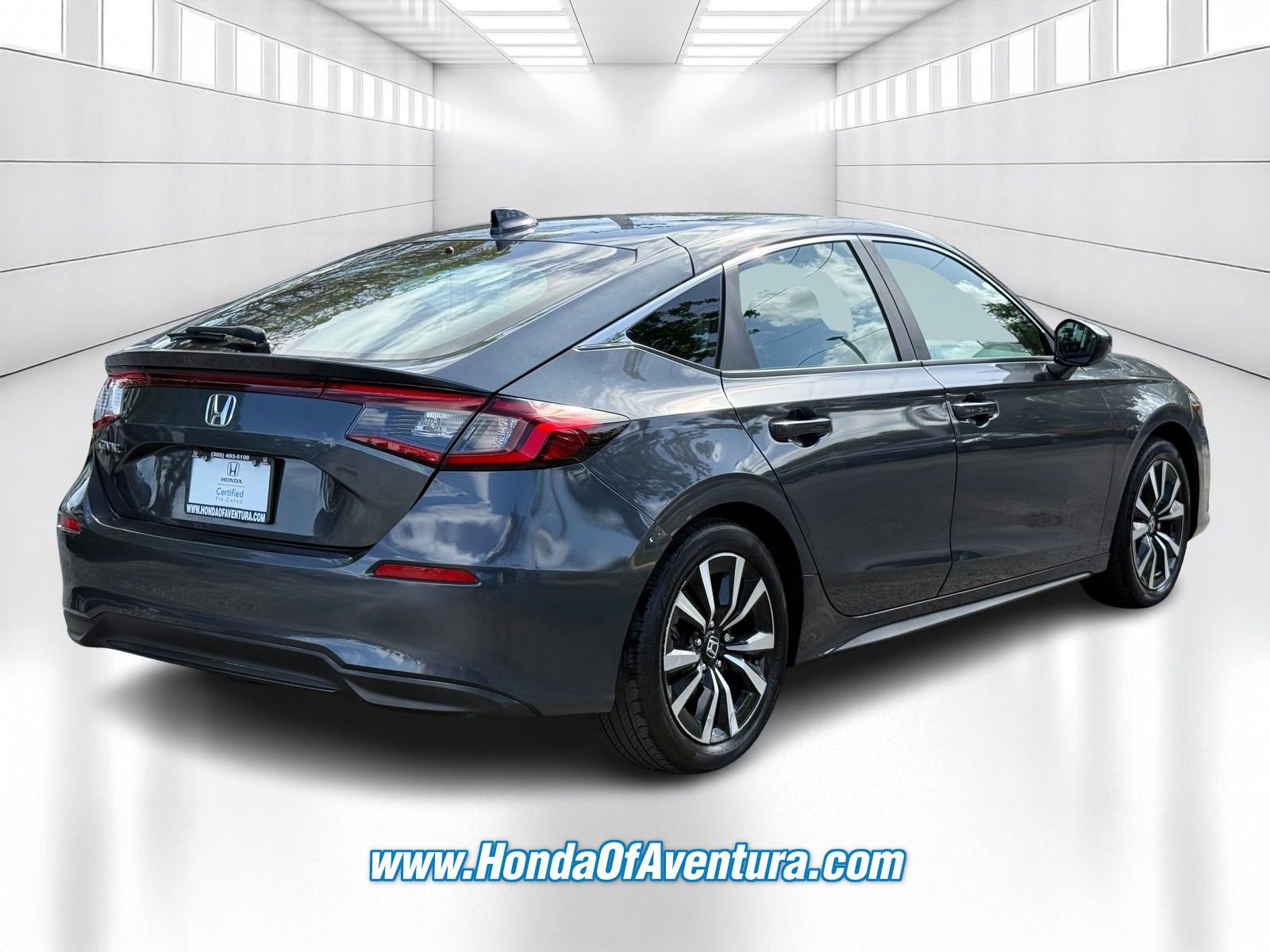Certified 2024 Honda Civic EX-L image 5