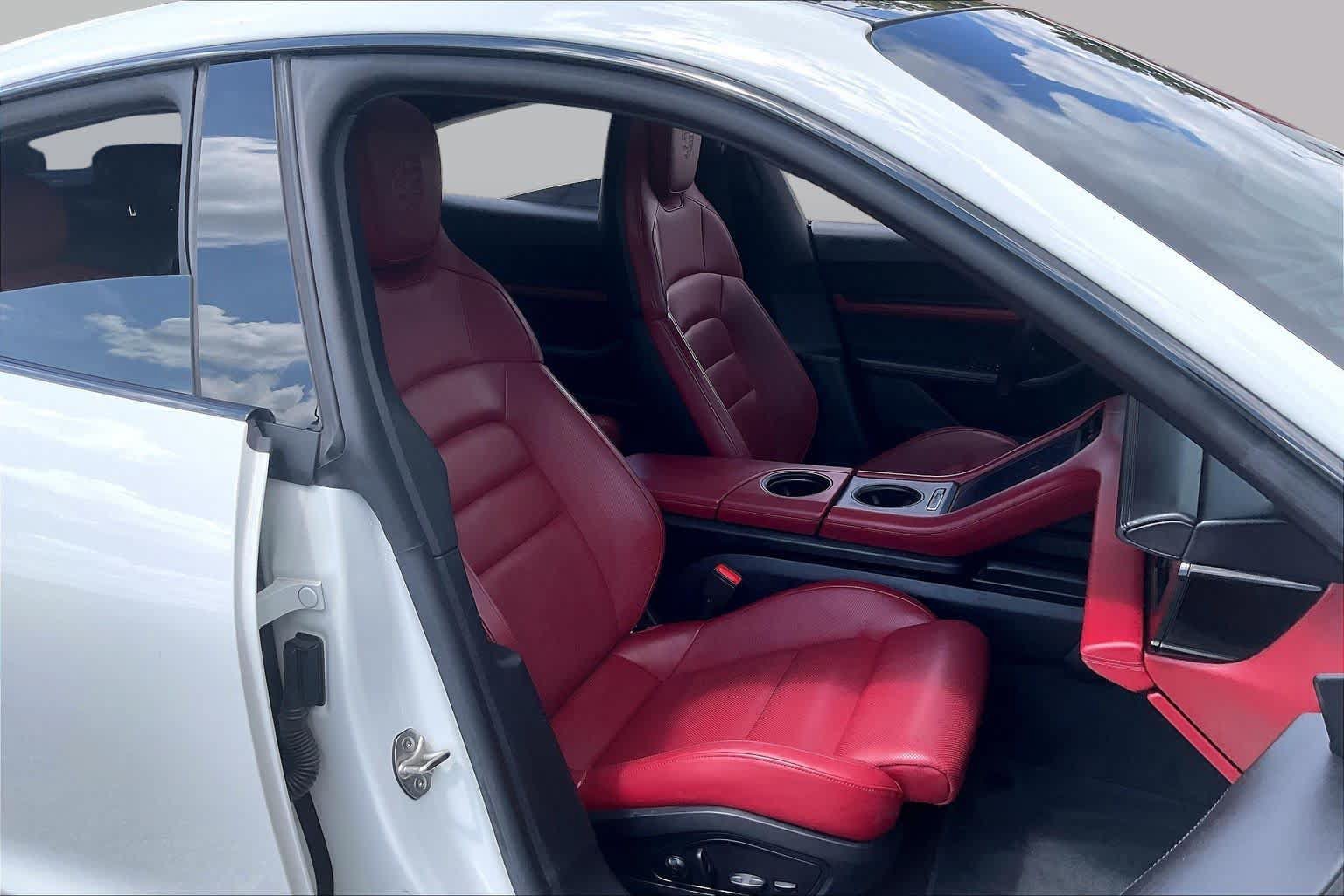 Used 2022 Porsche Taycan 4S AWD/4WD image 8