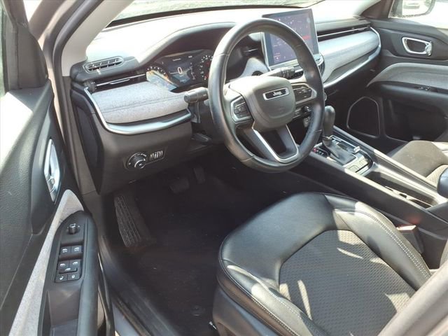 Used 2022 Jeep Compass Latitude w/ Convenience Group AWD/4WD image 16