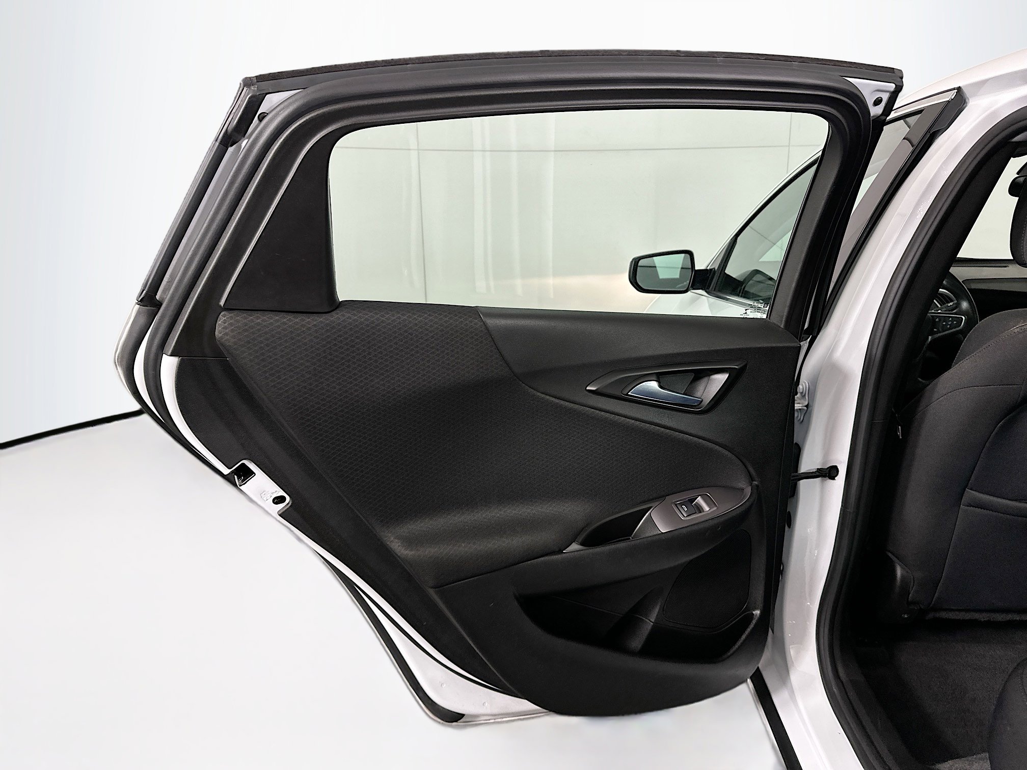 Used 2022 Chevrolet Malibu LT image 25