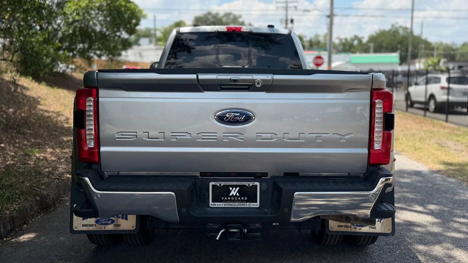 Used 2023 Ford F450 Lariat w/ Lariat Ultimate Package AWD/4WD image 5
