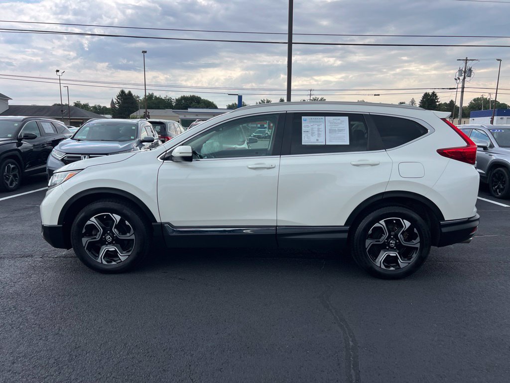 Used 2018 Honda CR-V Touring image 2