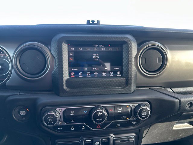 Used 2023 Jeep Gladiator Sport AWD/4WD image 31