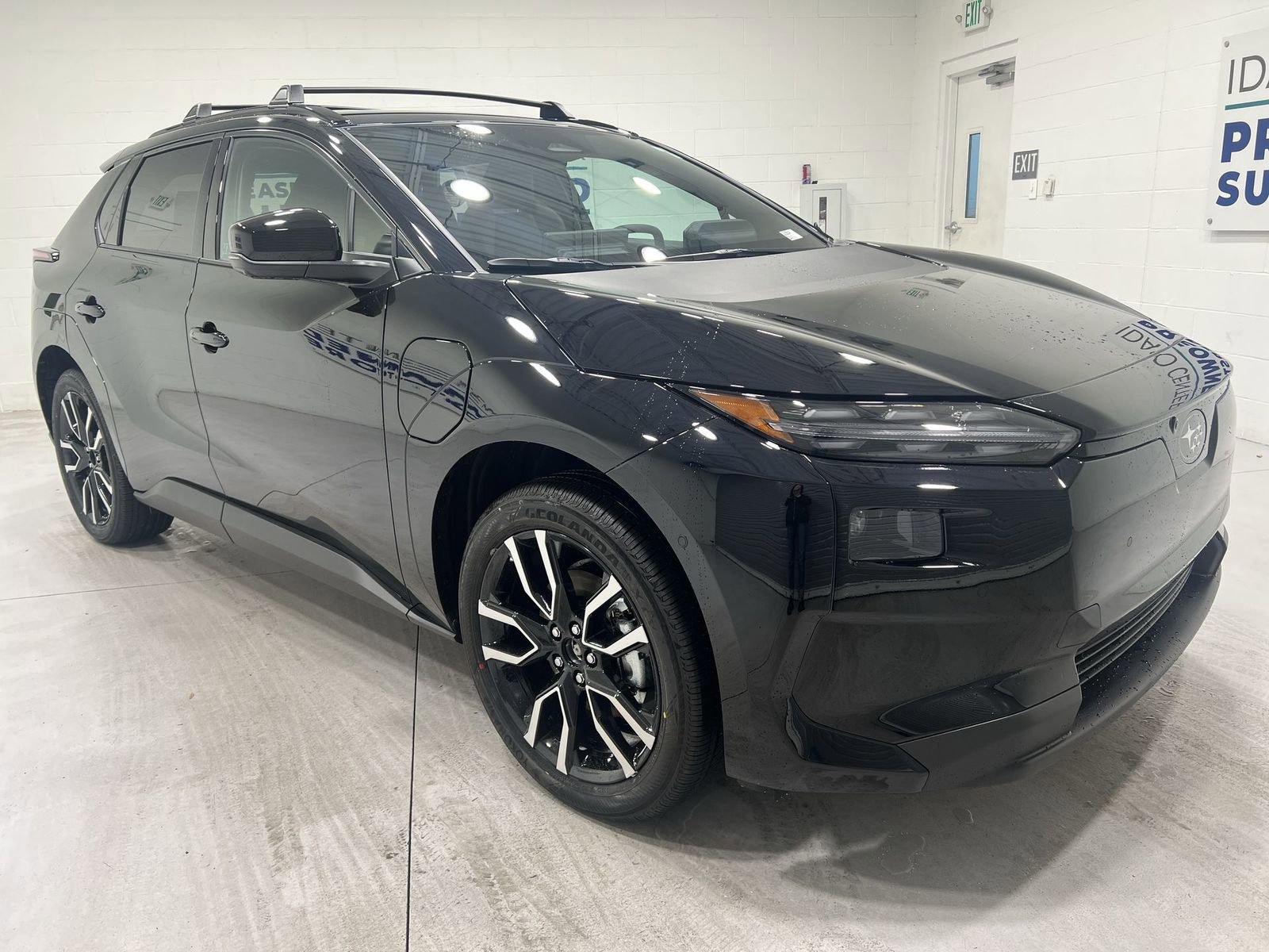 New 2026 Subaru Solterra AWD/4WD image 2