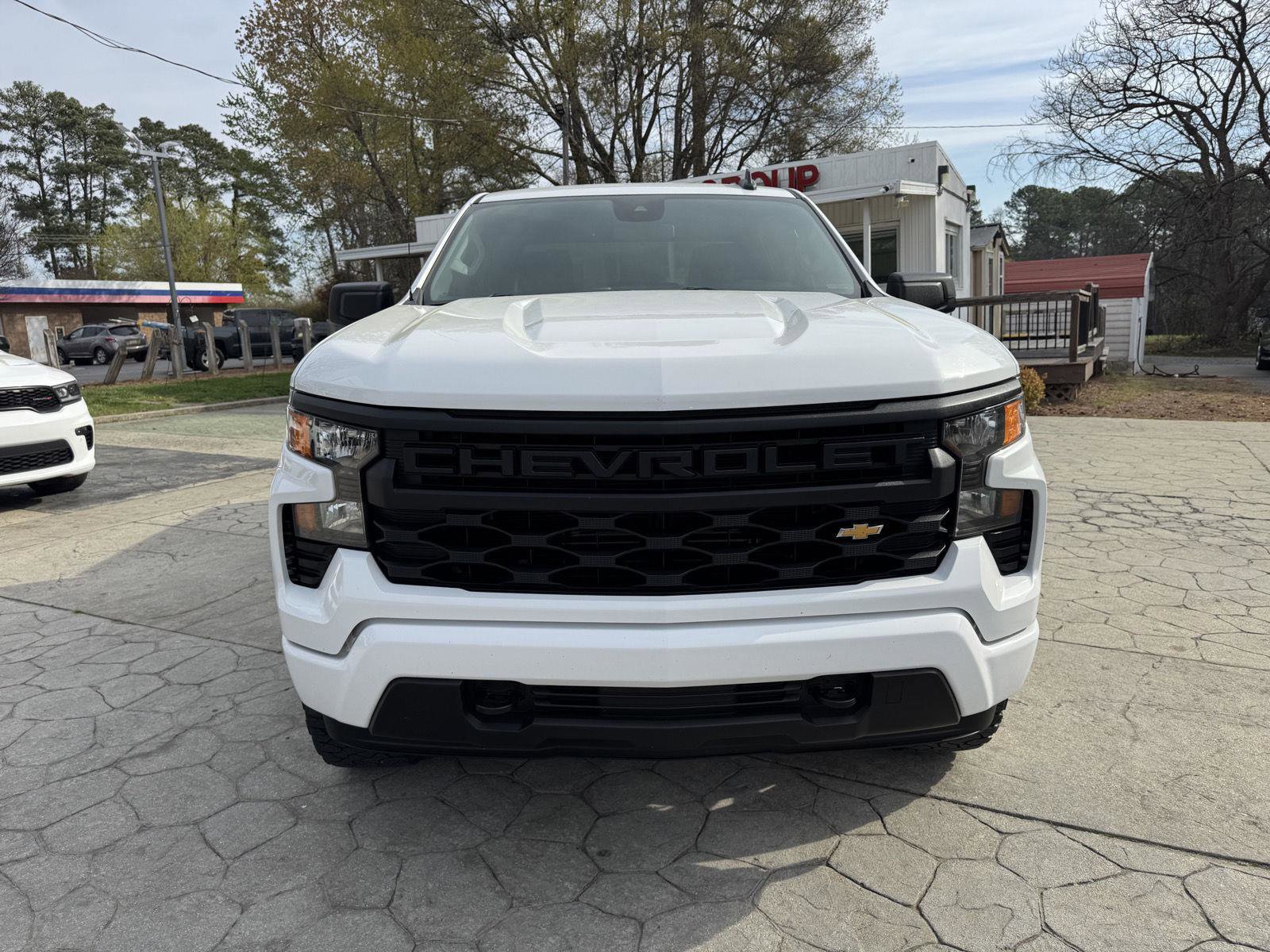Used 2023 Chevrolet Silverado 1500 Custom image 19