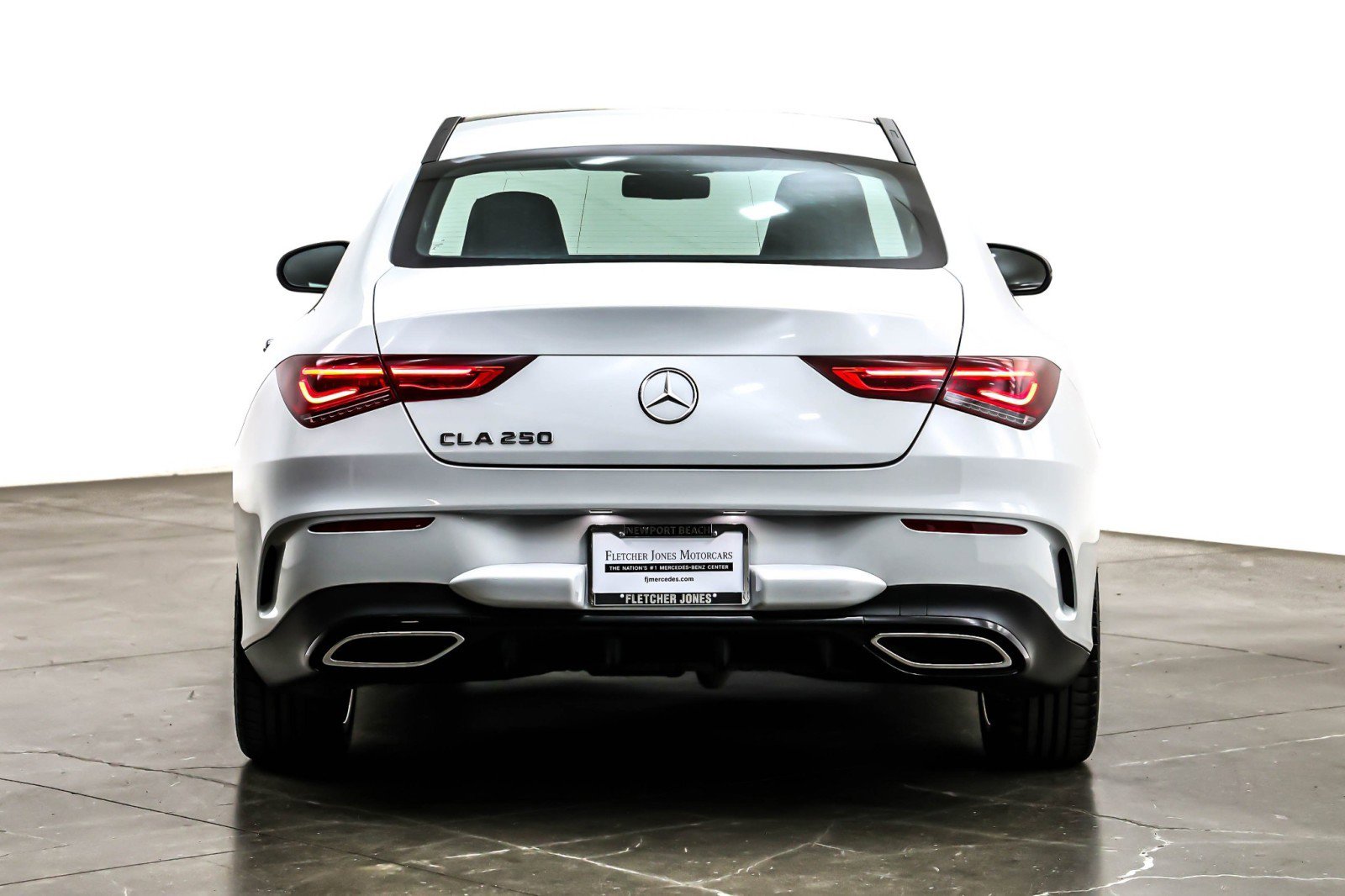 Used 2023 Mercedes-Benz CLA 250 image 4