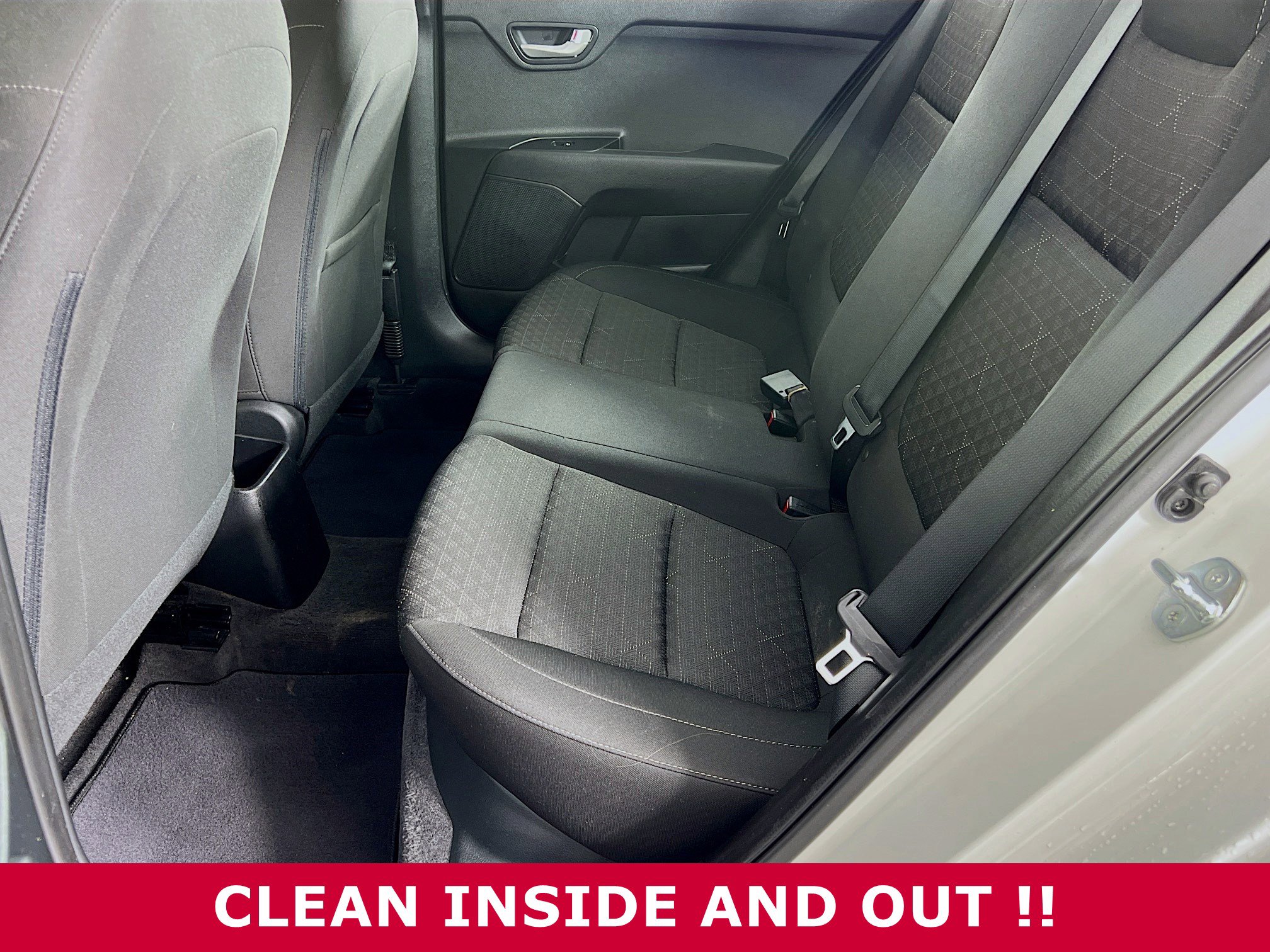 Used 2023 Kia Rio LX image 5