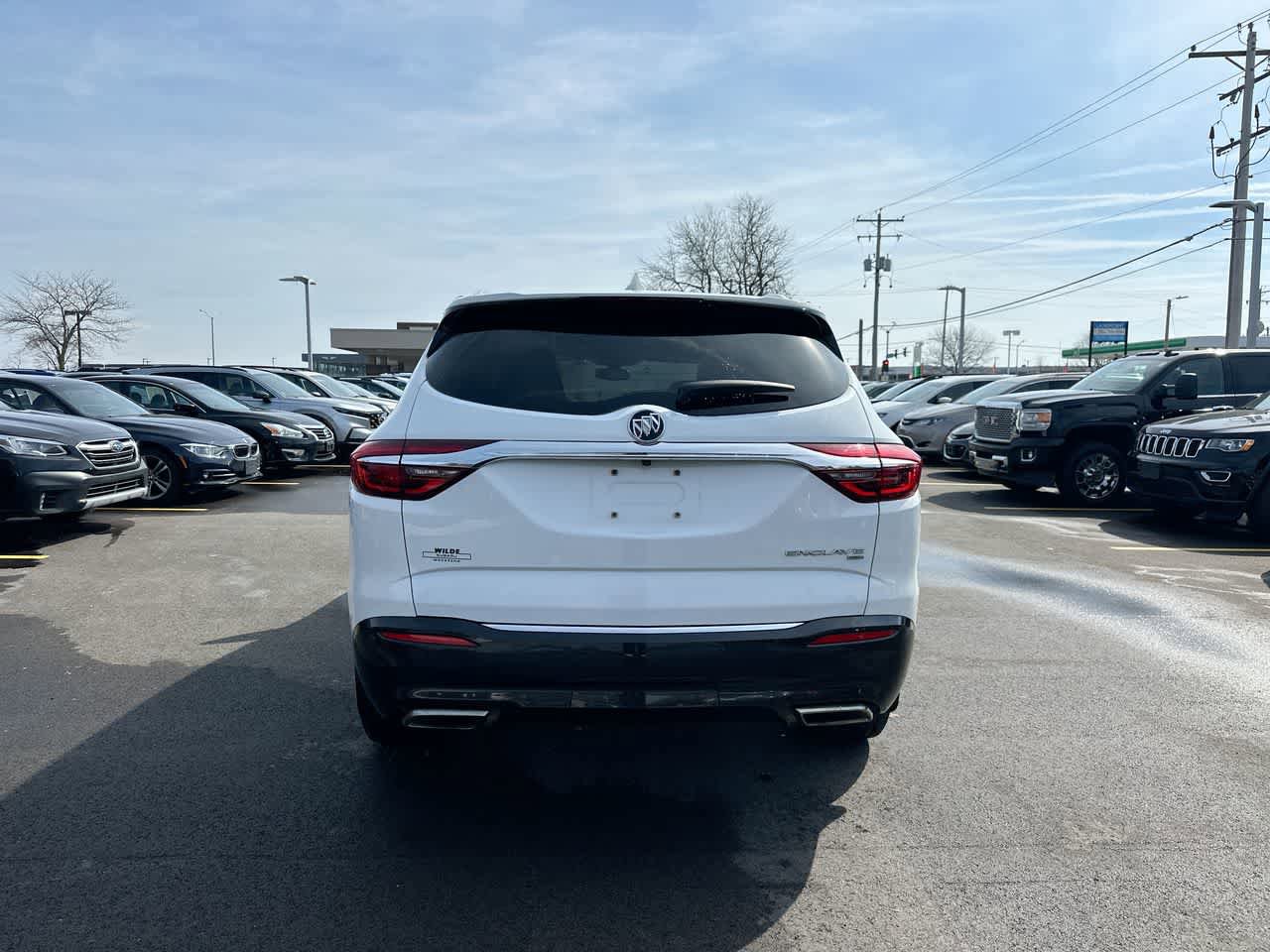 Used 2019 Buick Enclave Essence image 12