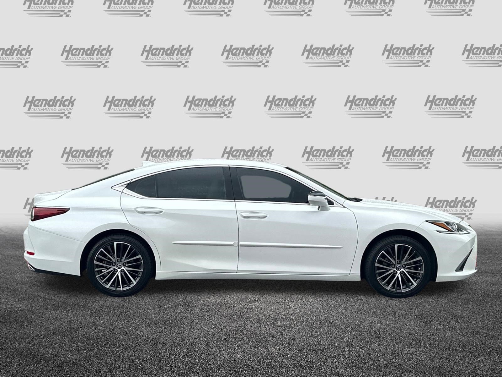 Certified 2023 Lexus ES 350 w/ Premium Package FWD image 3