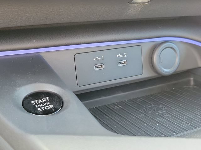 New 2026 Nissan Sentra SR w/ Floor Mat Package FWD image 30