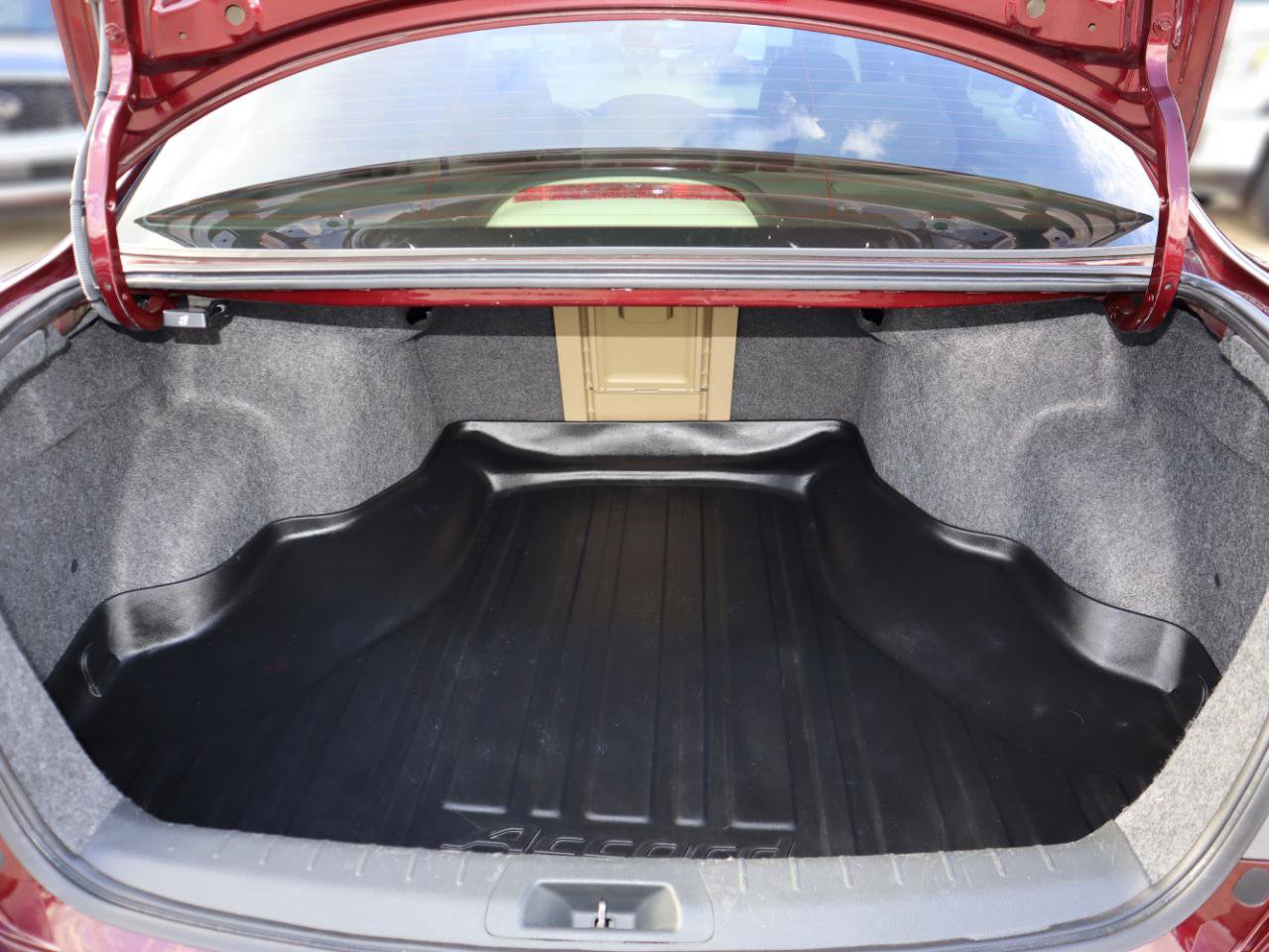 Used 2010 Honda Accord LX-P image 5
