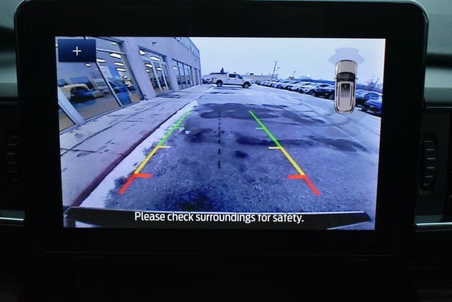 Used 2024 Ford Explorer Limited image 30