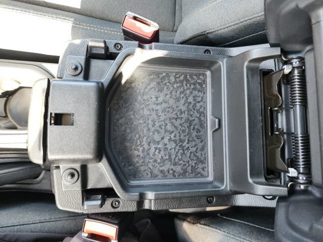Used 2024 Jeep Wrangler Unlimited Sport AWD/4WD image 32