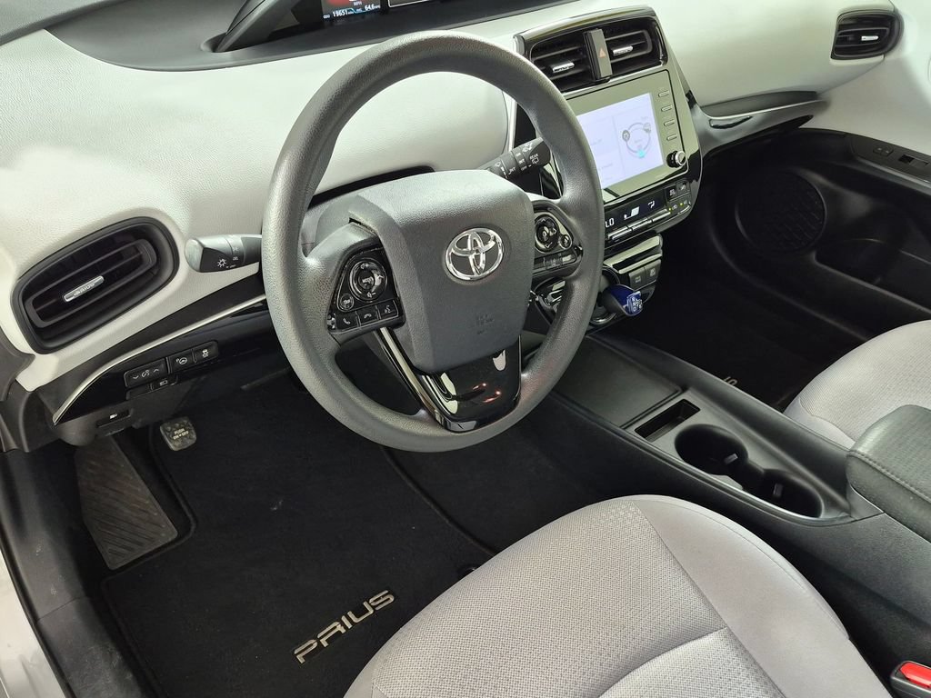 Used 2022 Toyota Prius LE FWD image 11