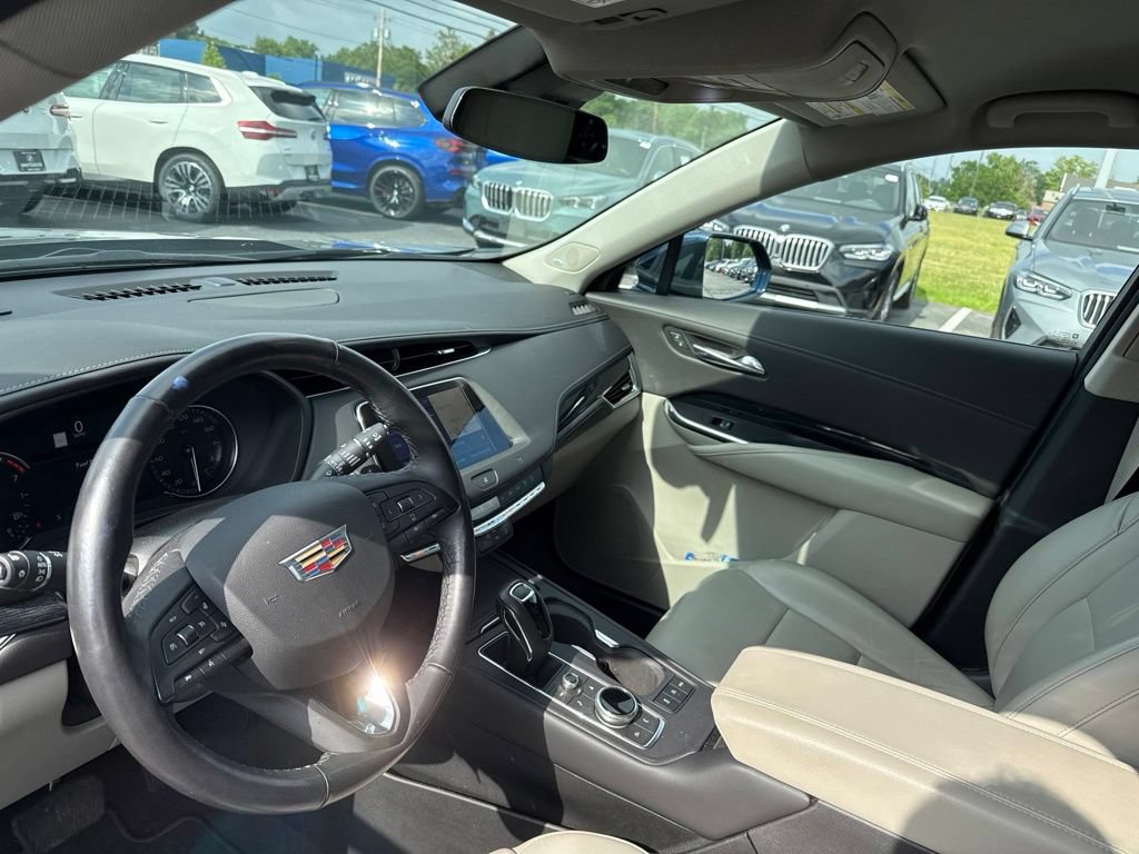 Used 2019 Cadillac XT4 Premium Luxury w/ Cold Weather Package AWD/4WD image 10