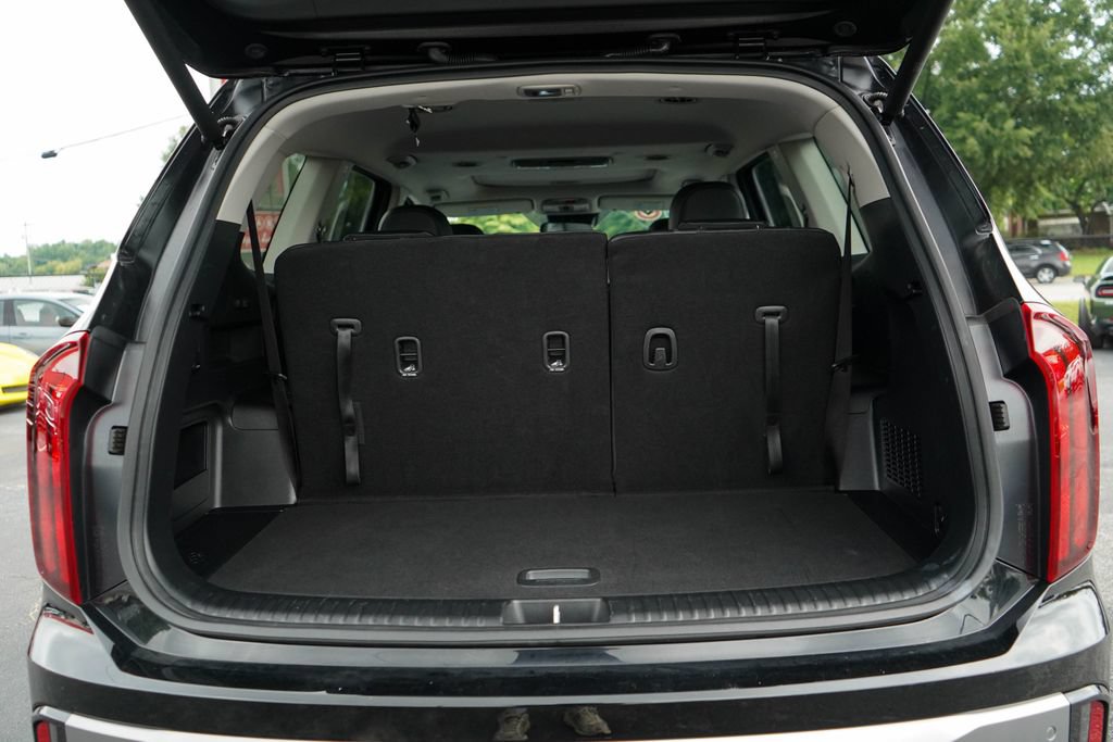 Used 2025 Kia Telluride S FWD image 22