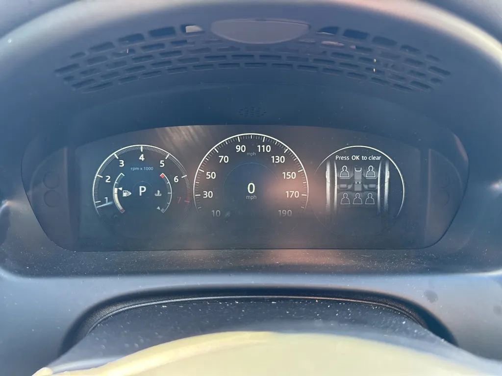 Used 2019 Jaguar XJ R-Sport image 11