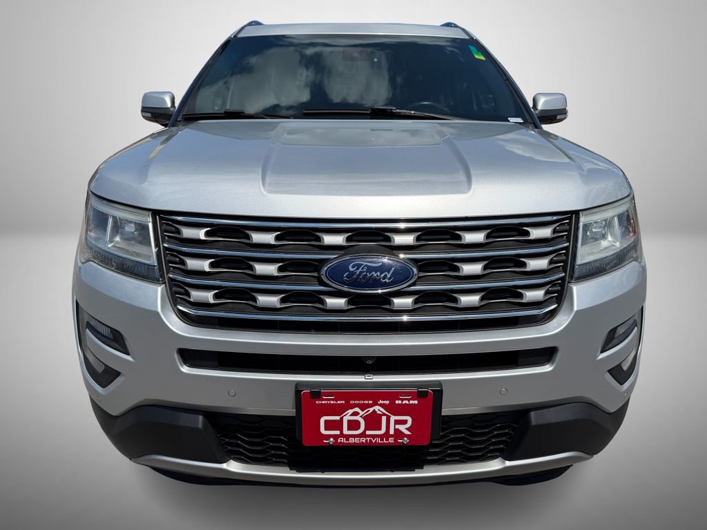 Used 2016 Ford Explorer Limited w/ Equipment Group 301A FWD image 8