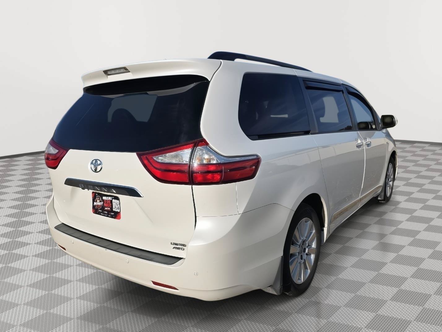 Used 2016 Toyota Sienna Limited Premium AWD/4WD image 4