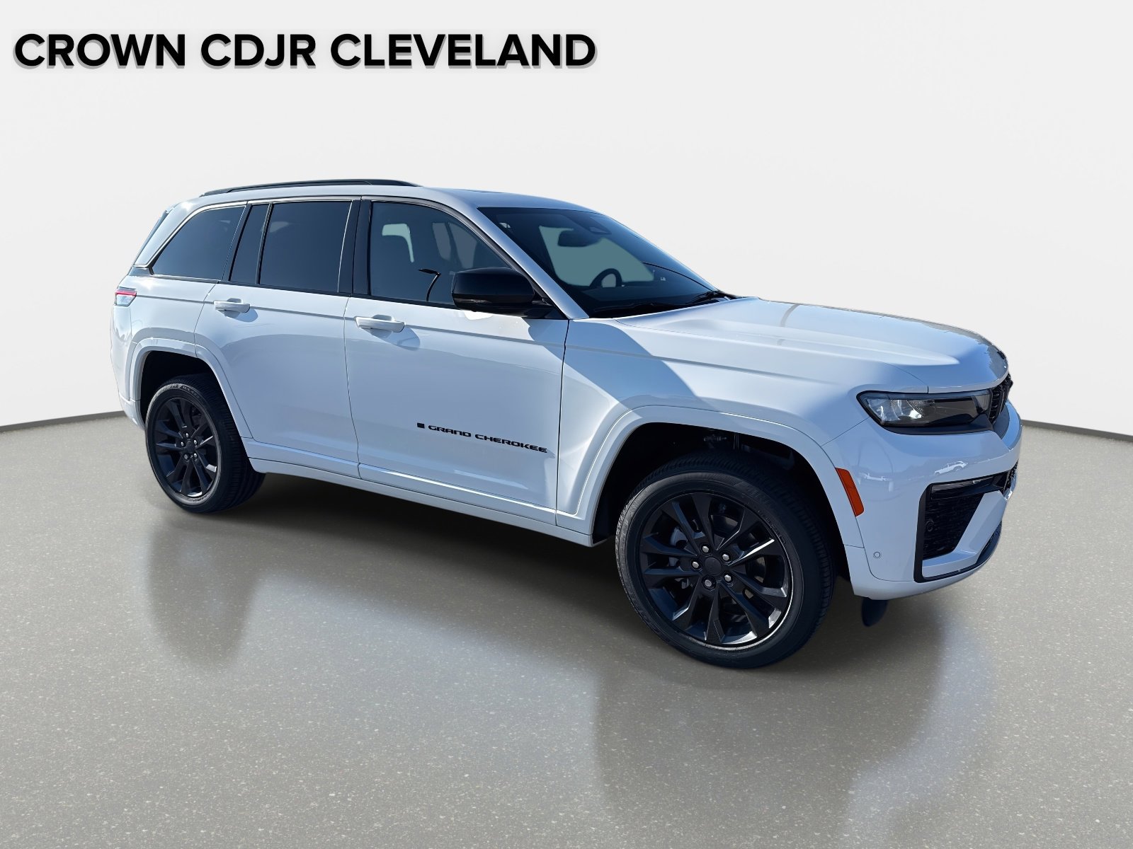 New 2026 Jeep Grand Cherokee Limited AWD/4WD image 2